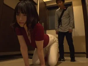 Cheating Japanese step Mom with her